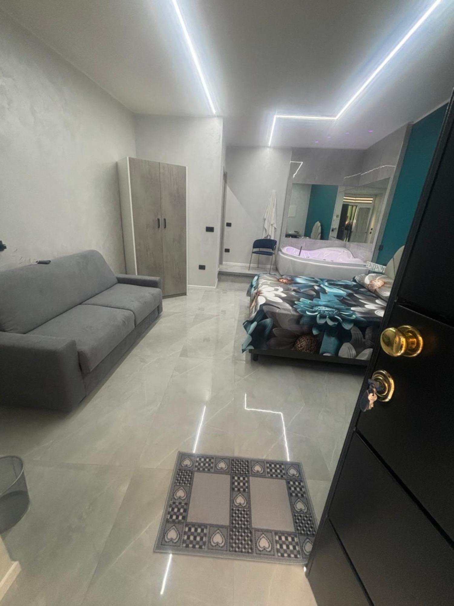 Апартаменти Kekka House Briante Неаполь Екстер'єр фото